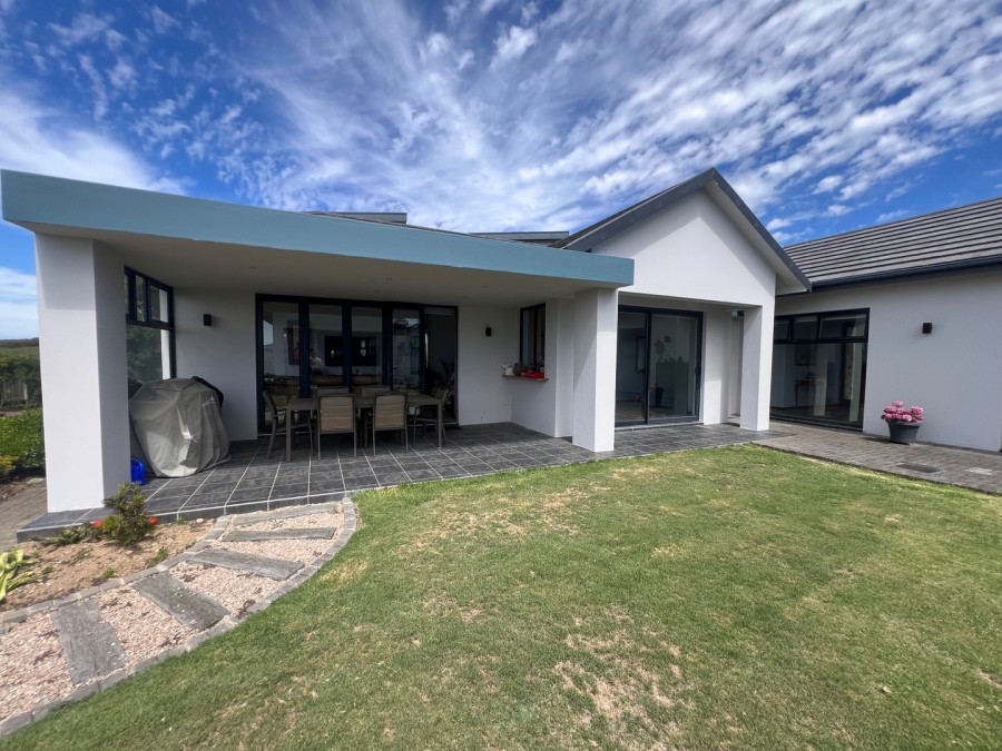 3 Bedroom Property for Sale in Oubaai Western Cape
